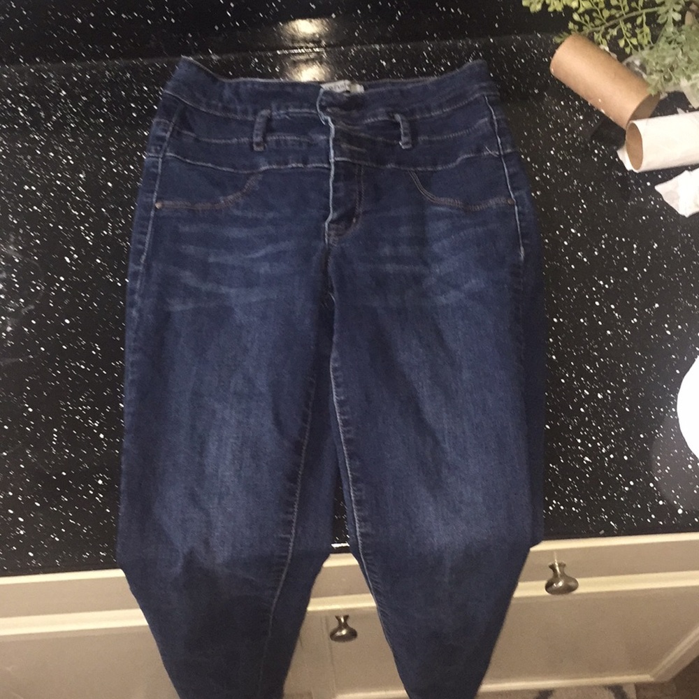 Dark blue high waisted jeans
